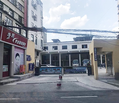 01.jpg