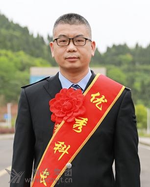 03.jpg